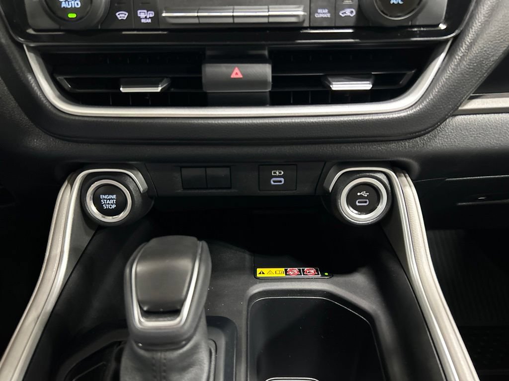 Used 2024 Toyota Grand Highlander AWD image 22