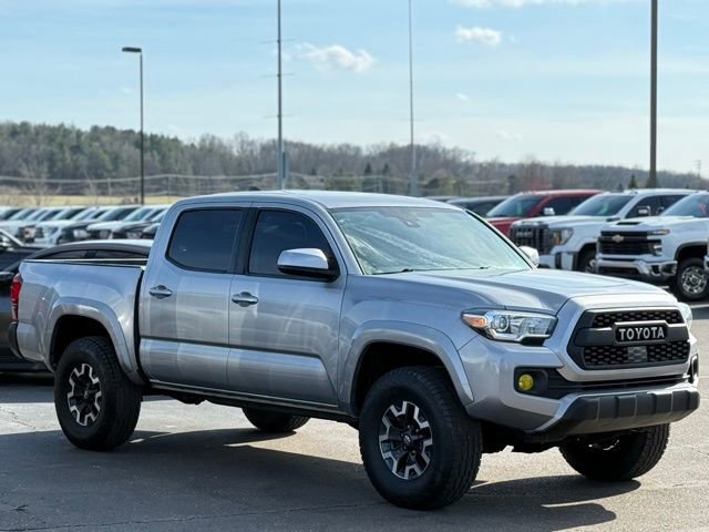 Used 2018 Toyota Tacoma SR5 image 11