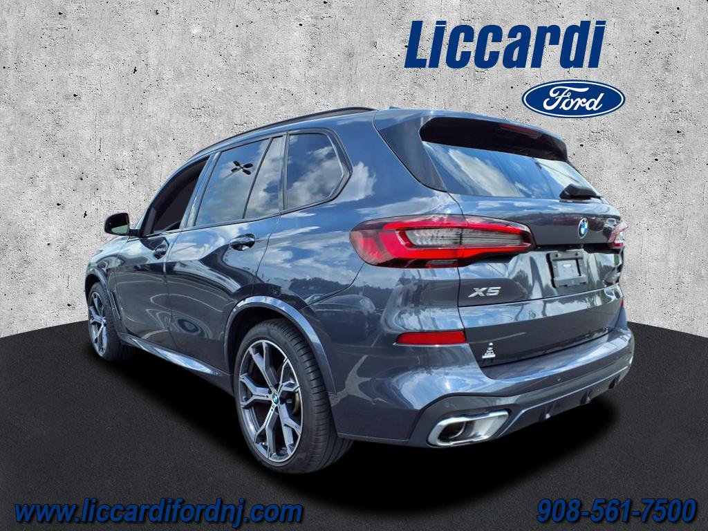 Used 2022 BMW X5 xDrive40i w/ Premium Enhanced Package AWD/4WD image 4