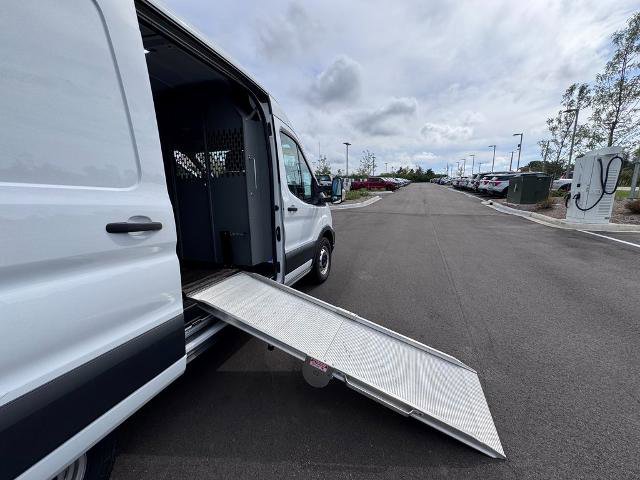 Certified 2022 Ford Transit 250 Medium Roof image 11
