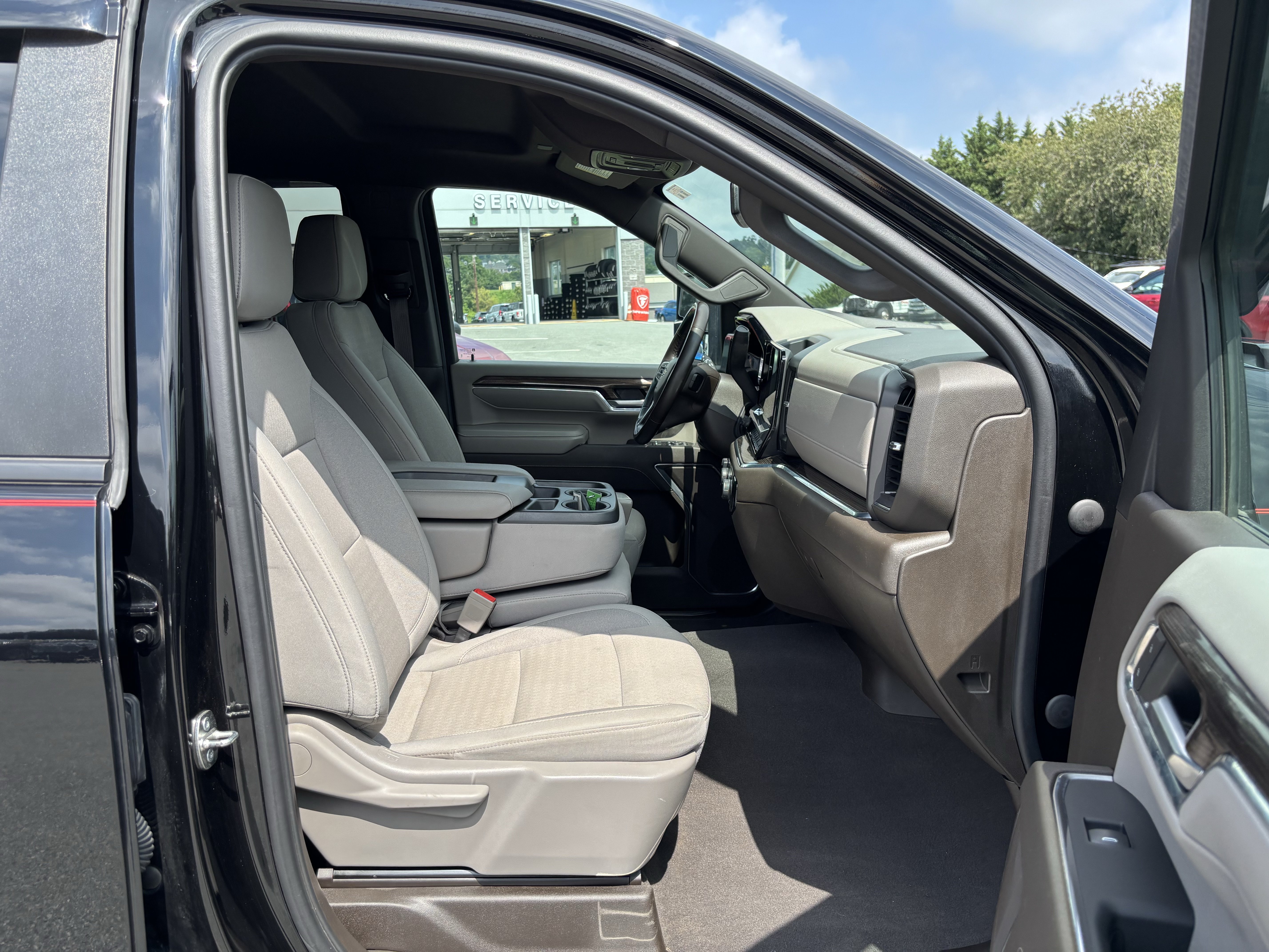 Used 2024 Chevrolet Silverado 2500 LT w/ All Star Edition AWD/4WD image 41