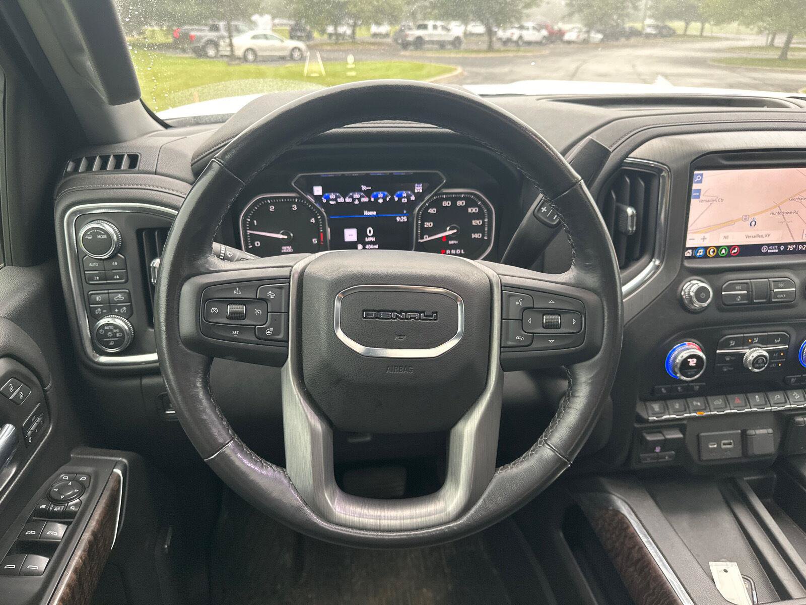 Used 2021 GMC Sierra 2500 Denali w/ Denali Ultimate Package AWD/4WD image 16