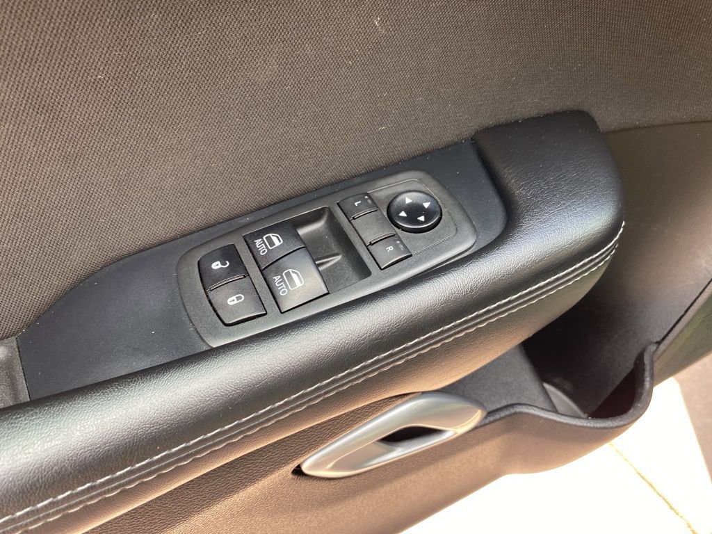 Used 2021 Dodge Challenger SXT AWD/4WD image 18