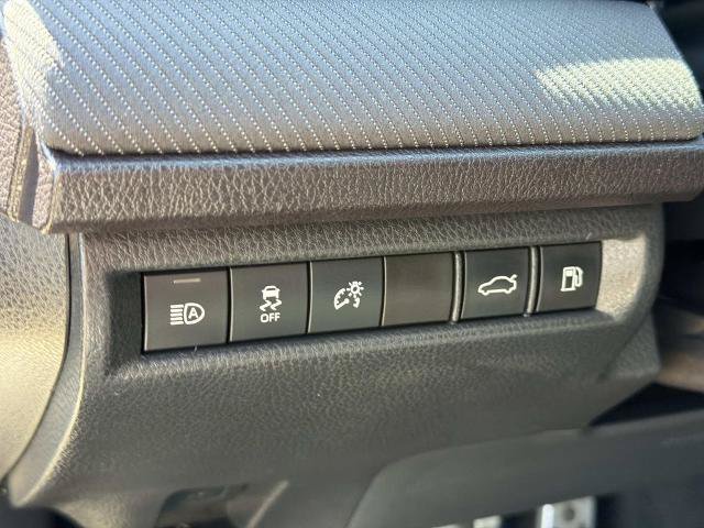 Used 2025 Toyota Camry SE w/ Convenience Package FWD image 24