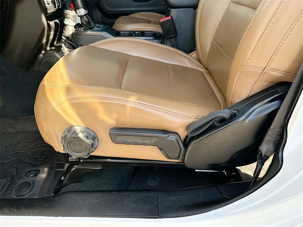 Used 2022 Jeep Wrangler Unlimited Sahara w/ LED Lighting Group image 9