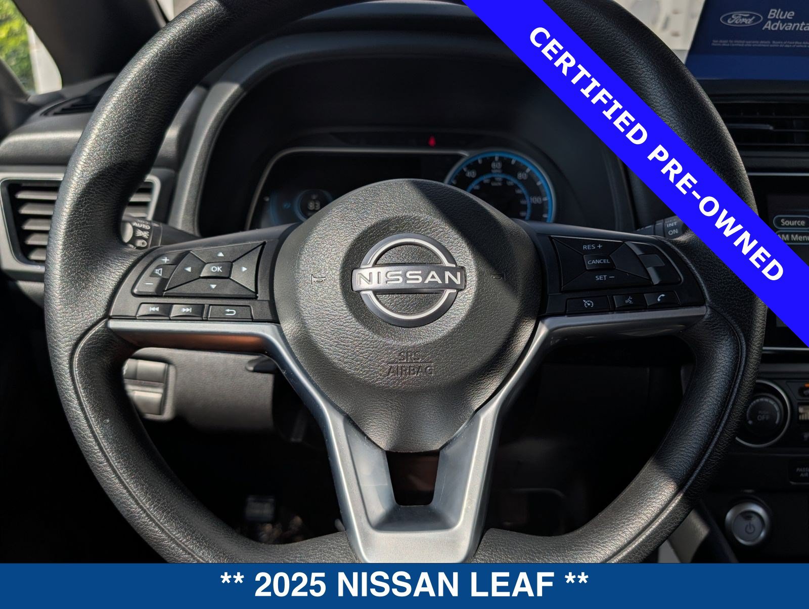 Used 2025 Nissan Leaf S FWD image 27