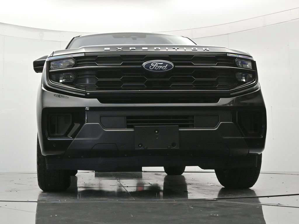 Certified 2025 Ford Expedition Active AWD/4WD image 38