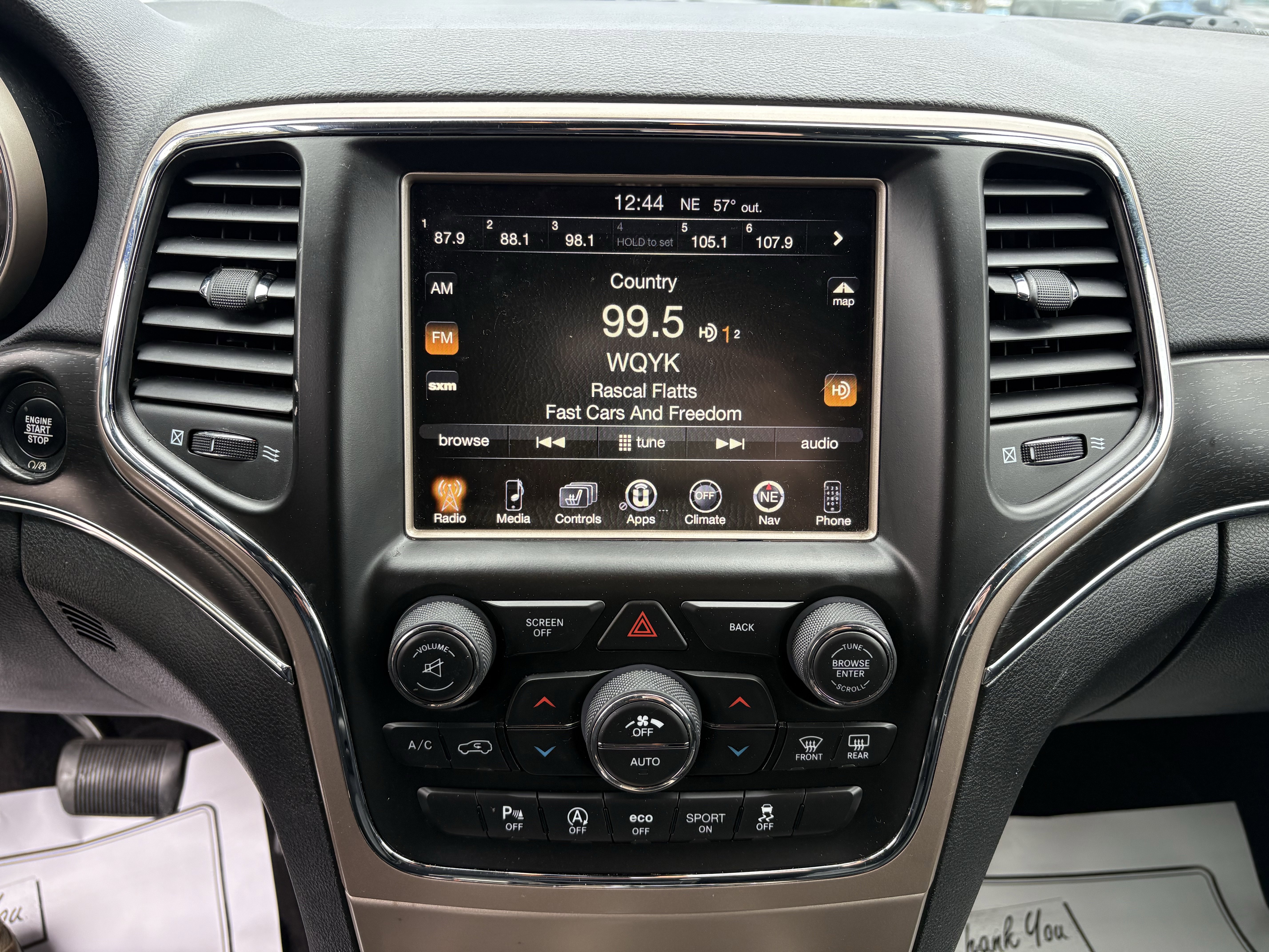 Used 2017 Jeep Grand Cherokee Limited image 22