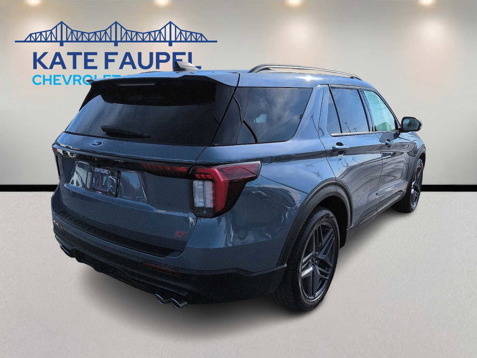 Certified 2025 Ford Explorer ST AWD/4WD image 7