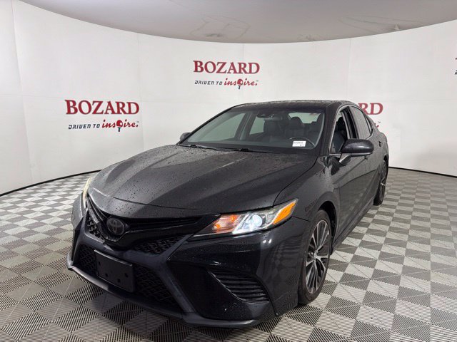 Used 2018 Toyota Camry SE FWD image 6