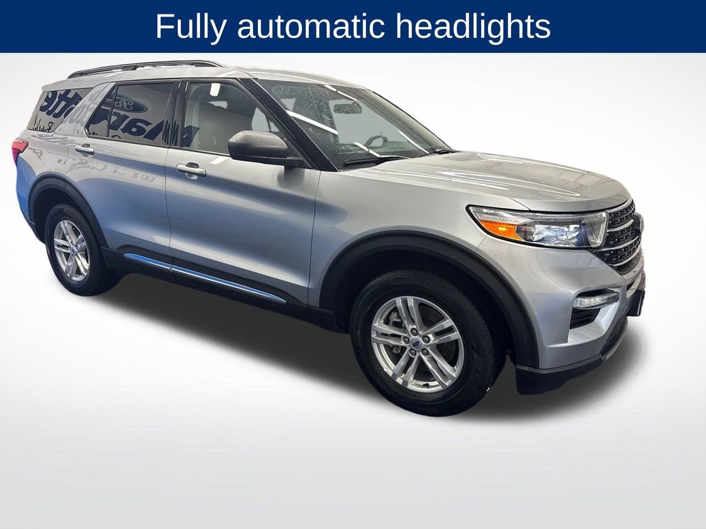 Certified 2022 Ford Explorer XLT w/ Equipment Group 202A AWD/4WD image 8