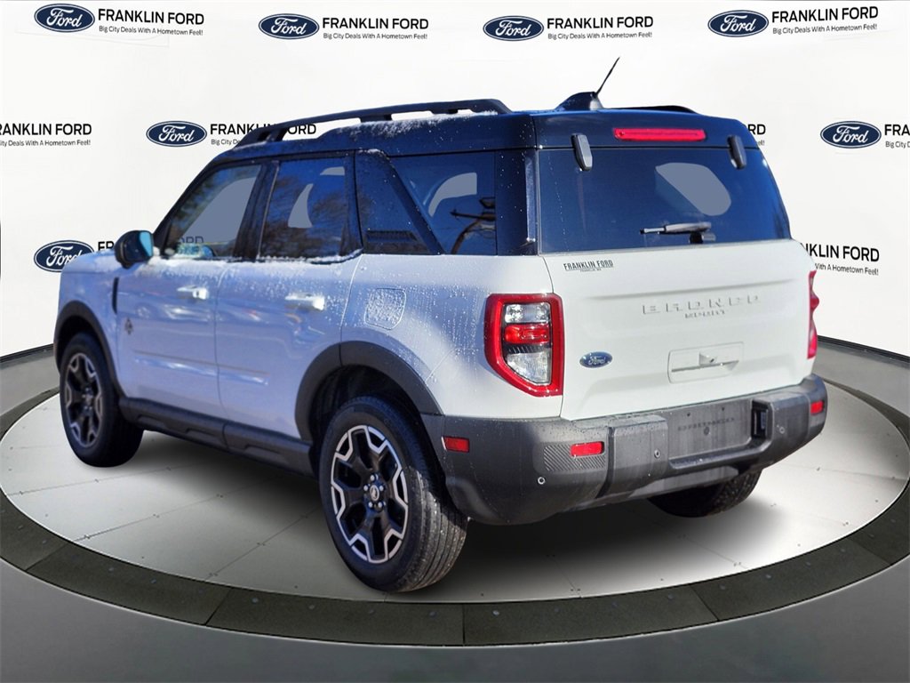 Certified 2025 Ford Bronco Sport Outer Banks w/ Outer Banks Tech Package+ image 3