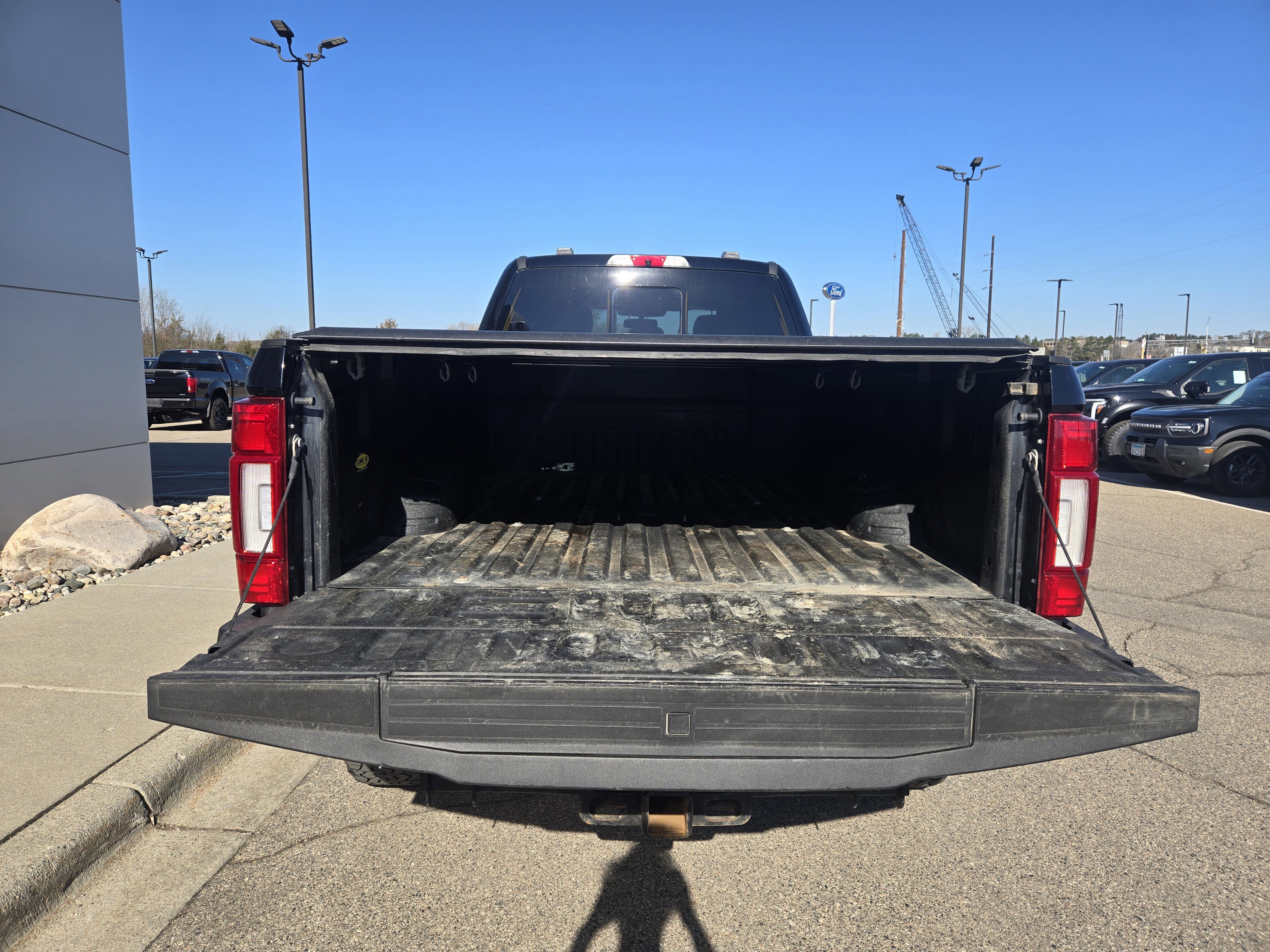 Certified 2022 Ford F350 Limited w/ FX4 Off-Road Package AWD/4WD image 16