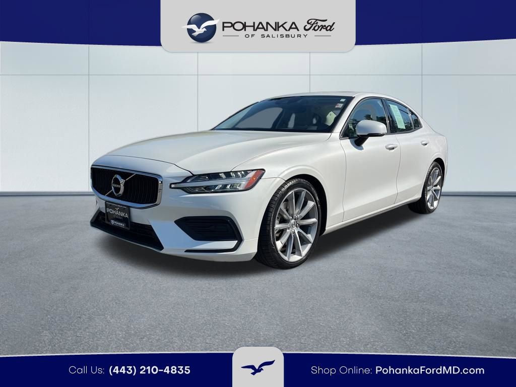 Used 2020 Volvo S60 T5 Momentum w/ Premium Package image 1