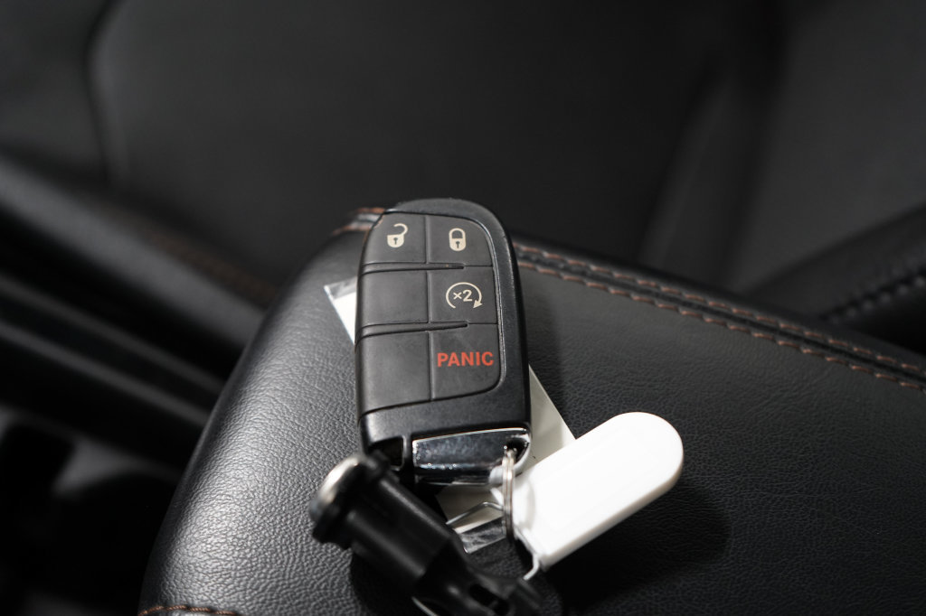 Used 2022 Jeep Compass Limited AWD/4WD image 24