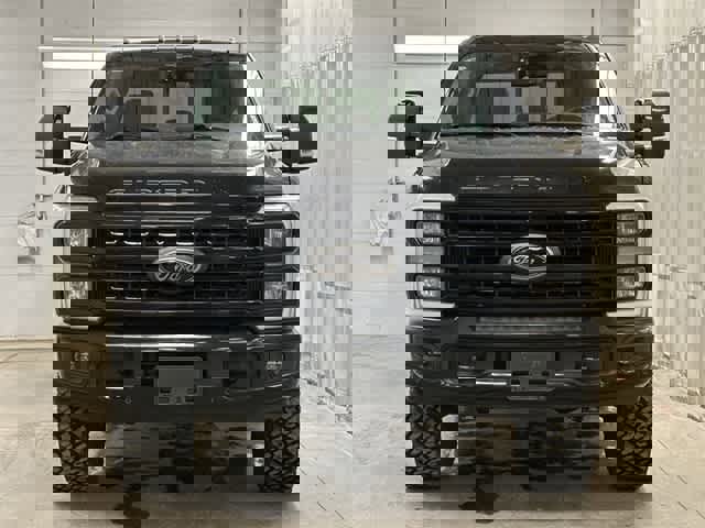 Certified 2023 Ford F350 Lariat w/ Lariat Ultimate Package image 24