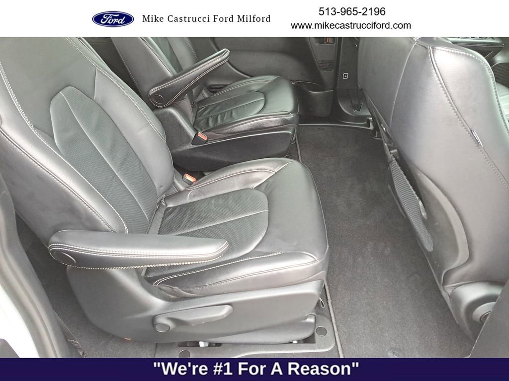 Used 2022 Chrysler Pacifica Touring-L w/ S Appearance Package image 25