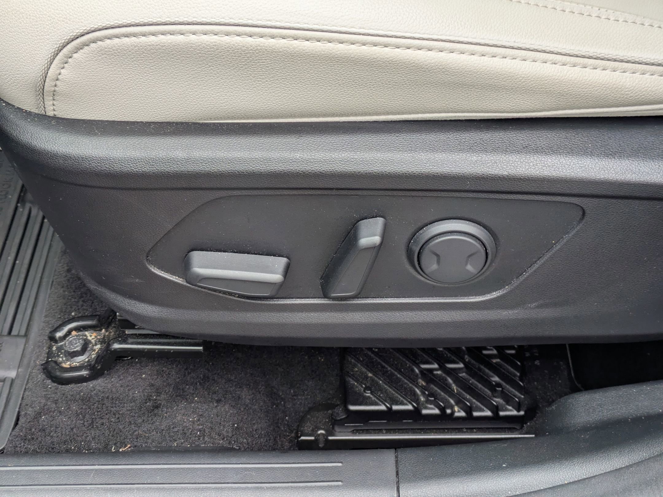 Used 2022 Hyundai Tucson SEL w/ Convenience + Premium Package image 14