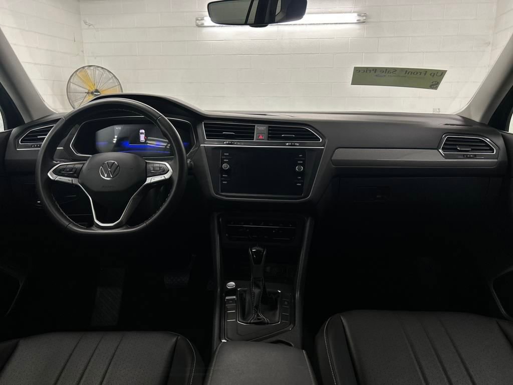 Used 2024 Volkswagen Tiguan SE image 6