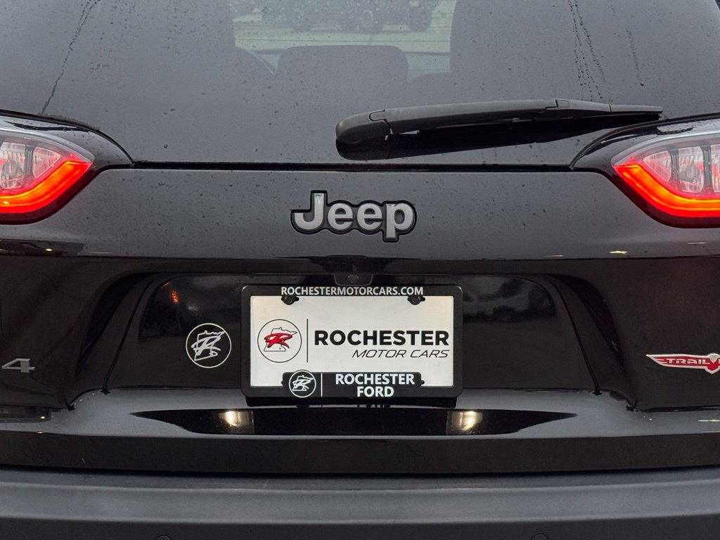 Used 2020 Jeep Cherokee Trailhawk w/ Cold Weather Group AWD/4WD image 53