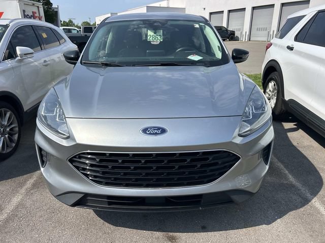 Certified 2022 Ford Escape SE w/ SE Sport Appearance Package FWD image 2