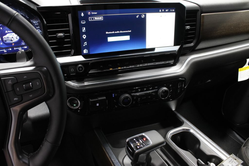 Used 2025 Chevrolet Silverado 1500 High Country w/ High Country Premium Package AWD/4WD image 33