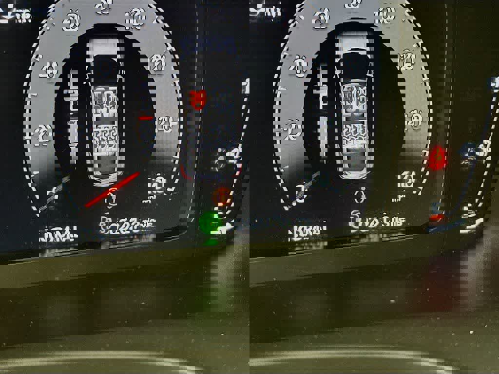 Used 2023 Acura Integra A-Spec image 22