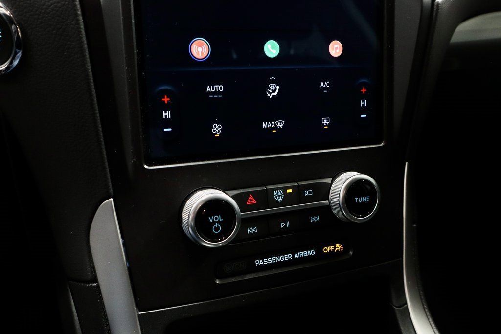 Certified 2021 Ford Edge SE image 32