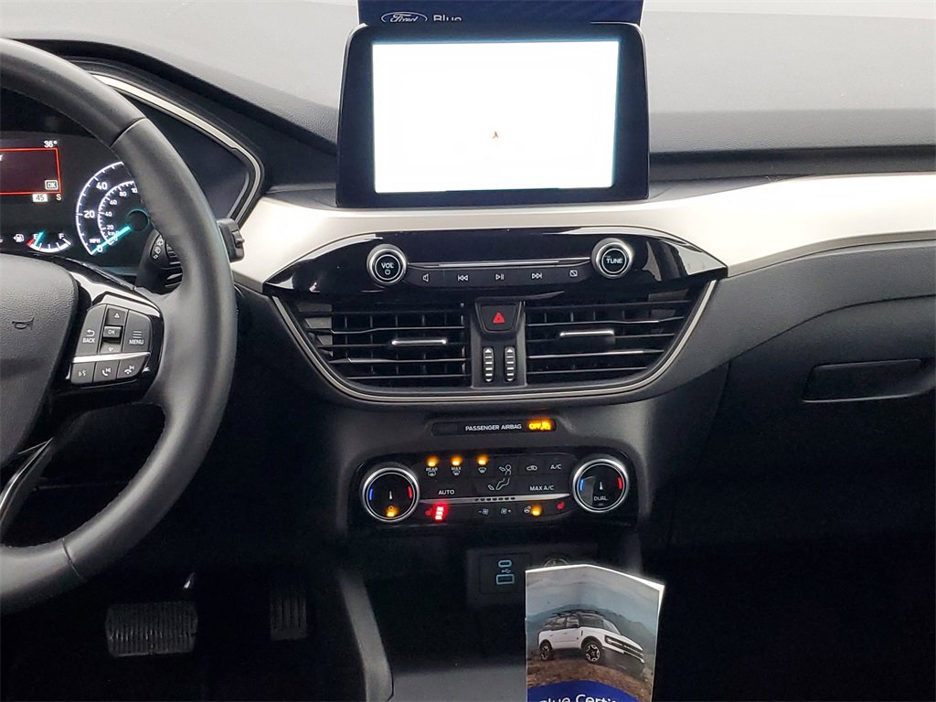 Certified 2022 Ford Escape SEL image 28