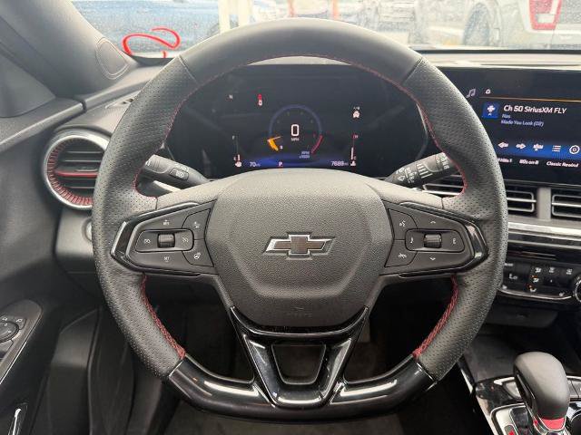 Used 2025 Chevrolet Trax RS w/ Sunroof Package FWD image 15