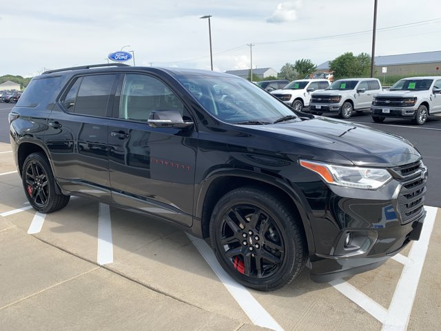 Used 2021 Chevrolet Traverse Premier w/ Redline Edition AWD/4WD image 7