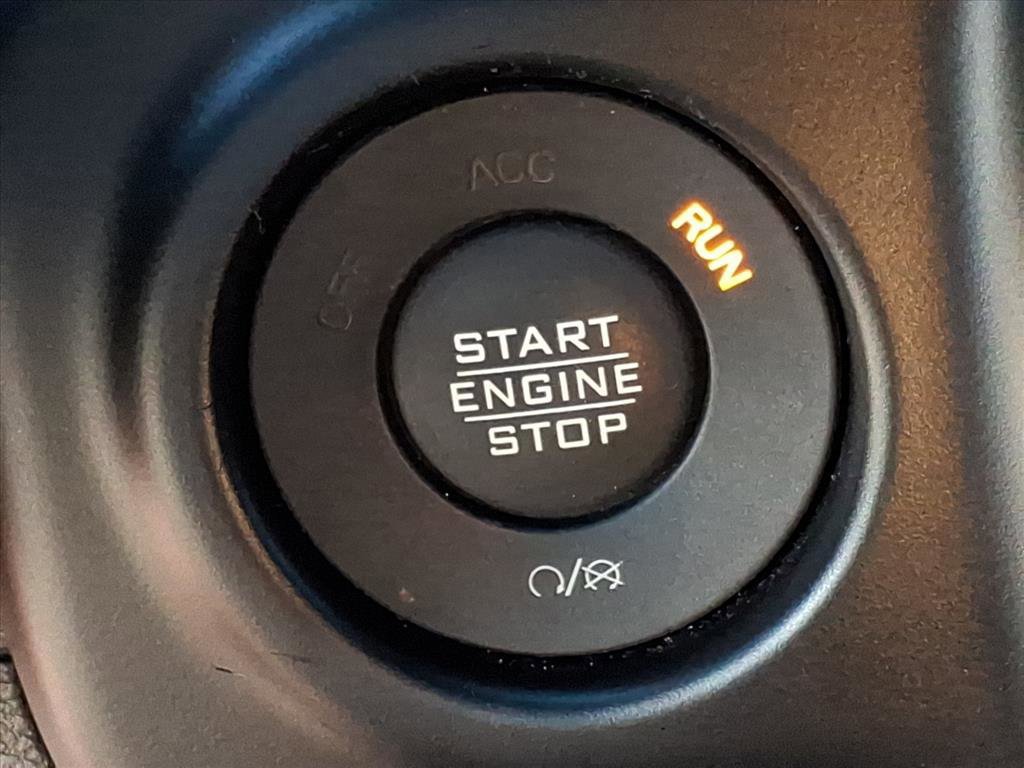 Used 2022 Jeep Gladiator Willys image 25