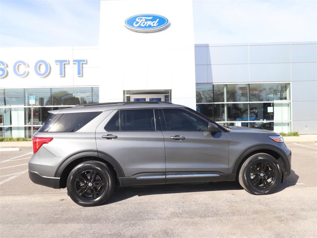 Certified 2022 Ford Explorer XLT image 6