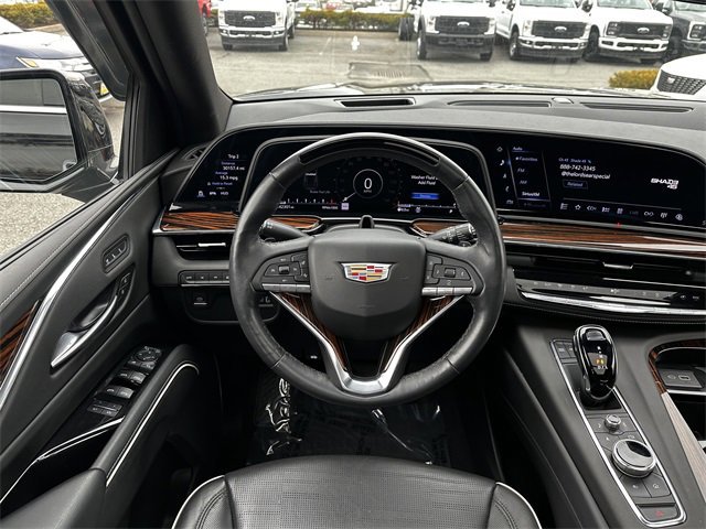 Used 2023 Cadillac Escalade Premium Luxury image 15