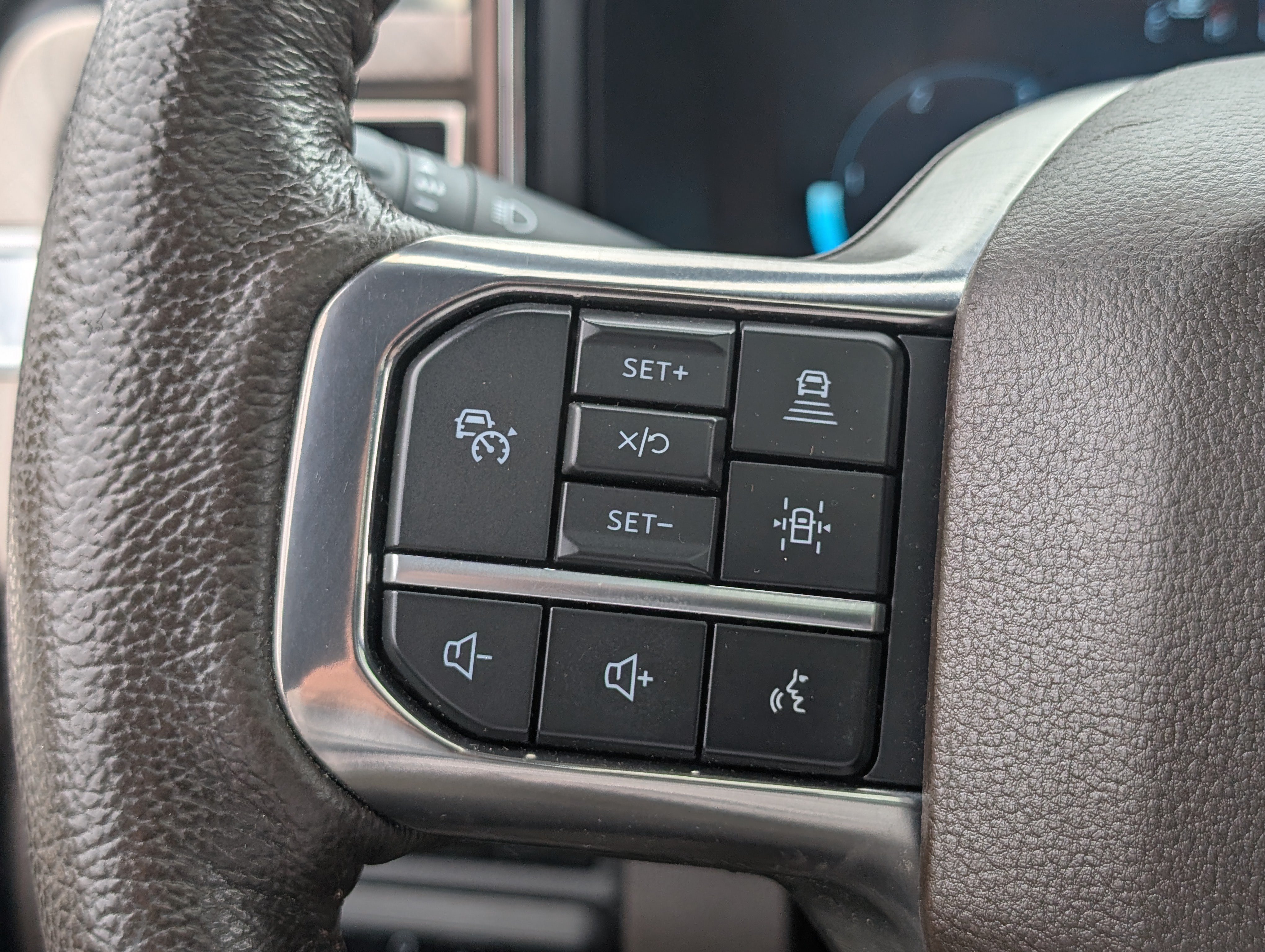 Certified 2023 Ford F250 King Ranch AWD/4WD image 24