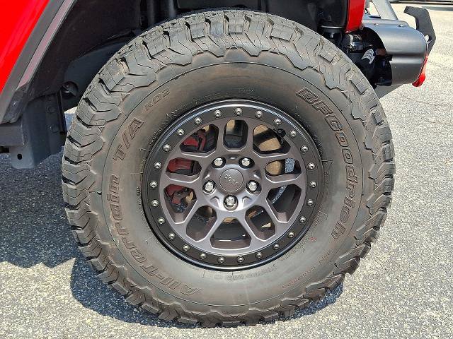 Used 2023 Jeep Wrangler Unlimited Rubicon w/ Xtreme 35 Tire Package AWD/4WD image 6