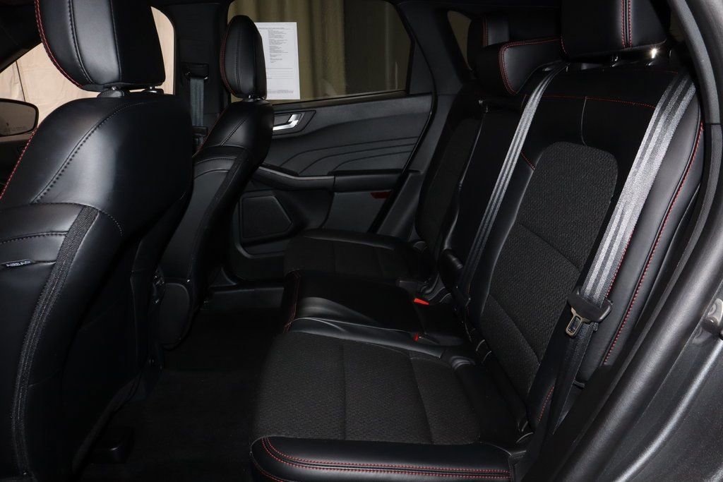 Certified 2025 Ford Escape ST-Line image 21