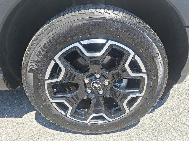 Certified 2025 Ford Bronco Sport Outer Banks w/ Outer Banks Tech Package+ AWD/4WD image 8