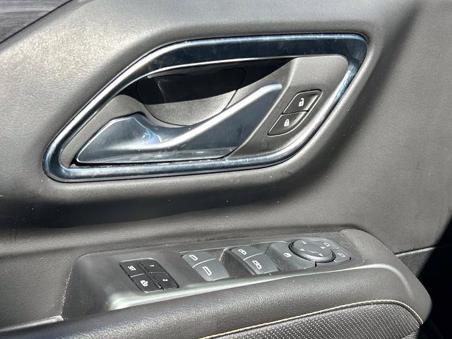 Used 2024 GMC Yukon SLT RWD image 19
