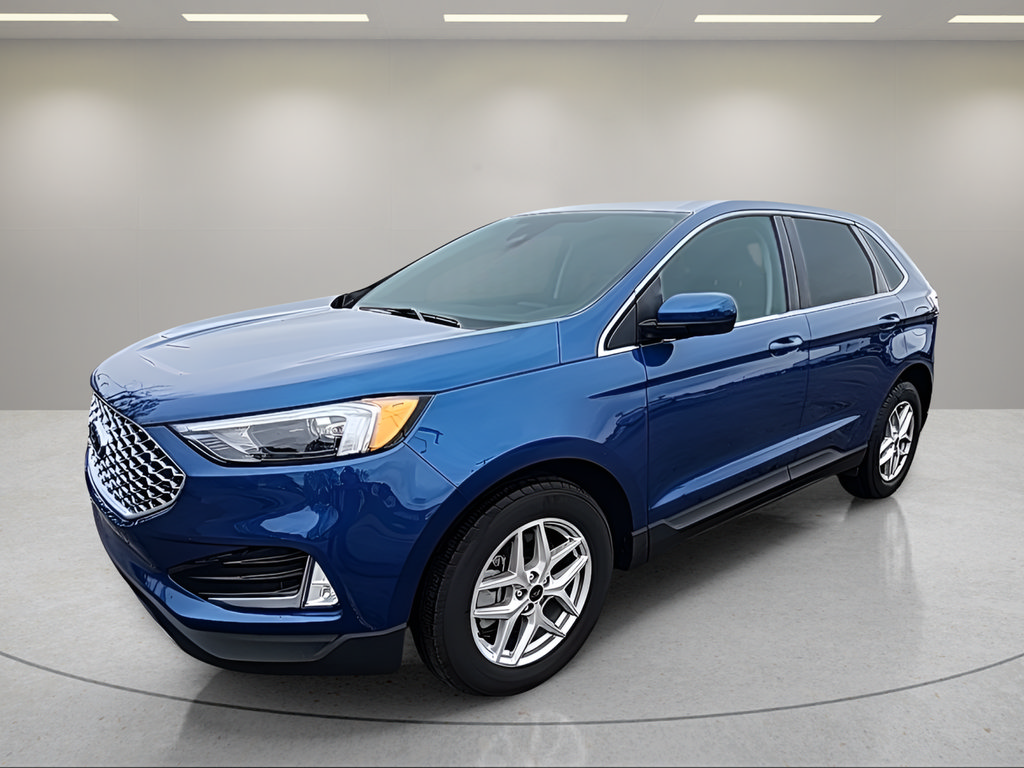 Certified 2023 Ford Edge SEL w/ Convenience Package AWD/4WD image 3