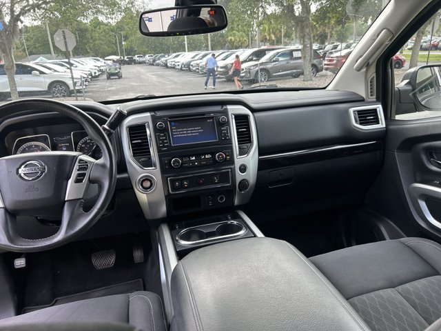 Used 2017 Nissan Titan SV RWD image 26