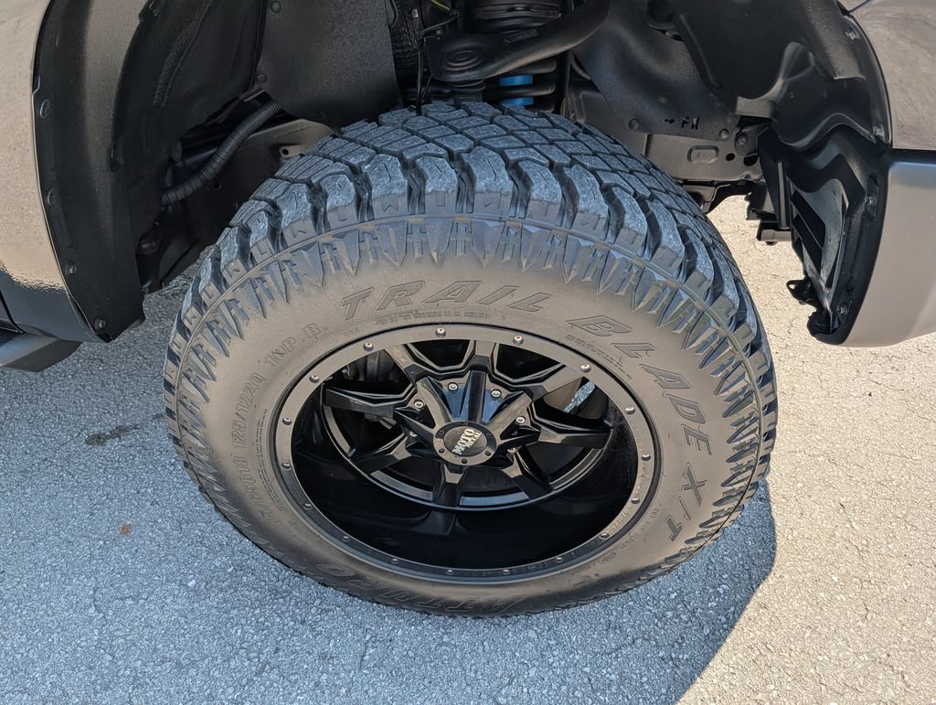 Used 2021 Toyota Tundra SR5 w/ TRD Off-Road Package AWD/4WD image 37