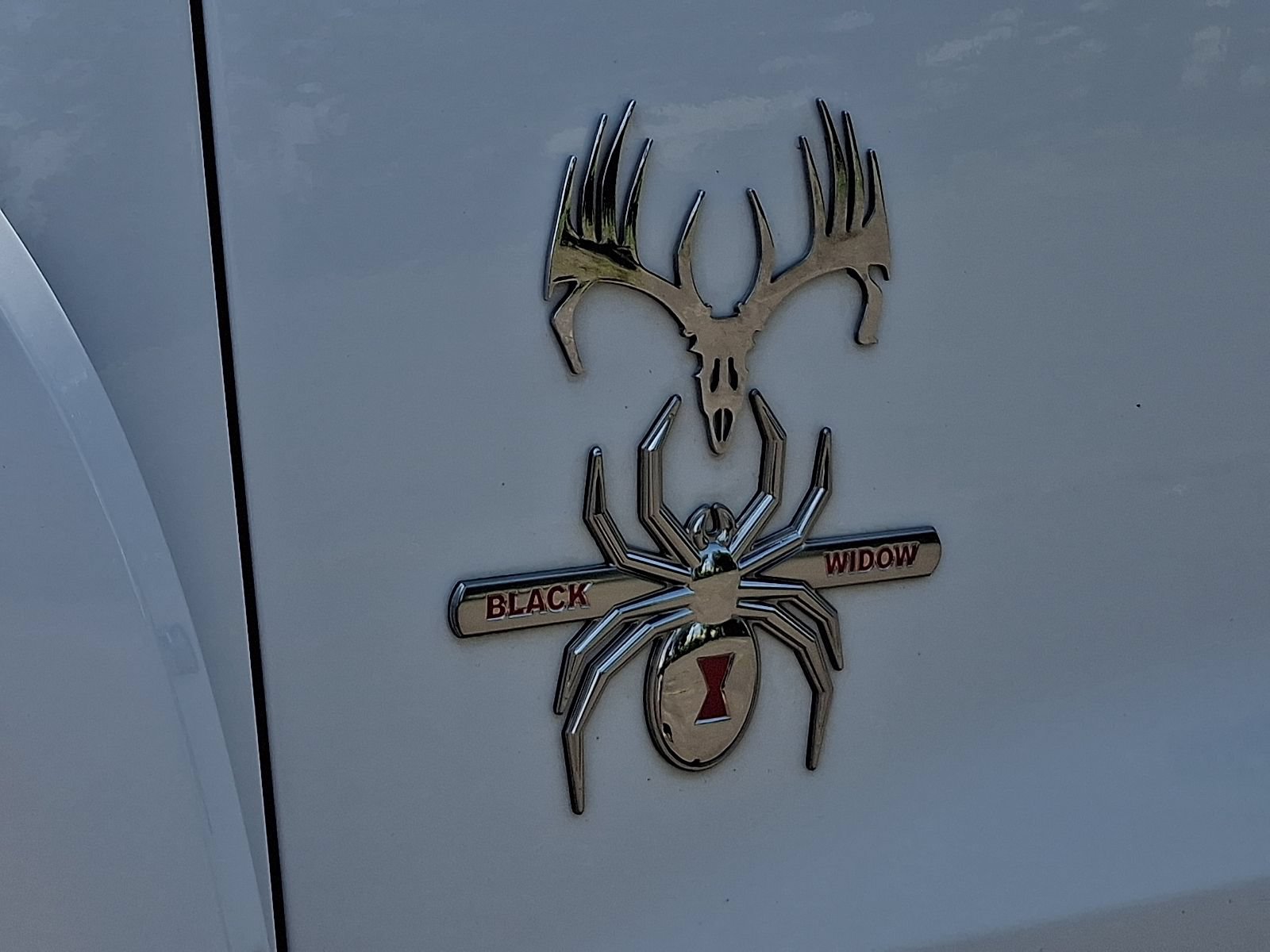 Used 2019 Chevrolet Silverado 1500 LTZ w/ LTZ Premium Package AWD/4WD image 30