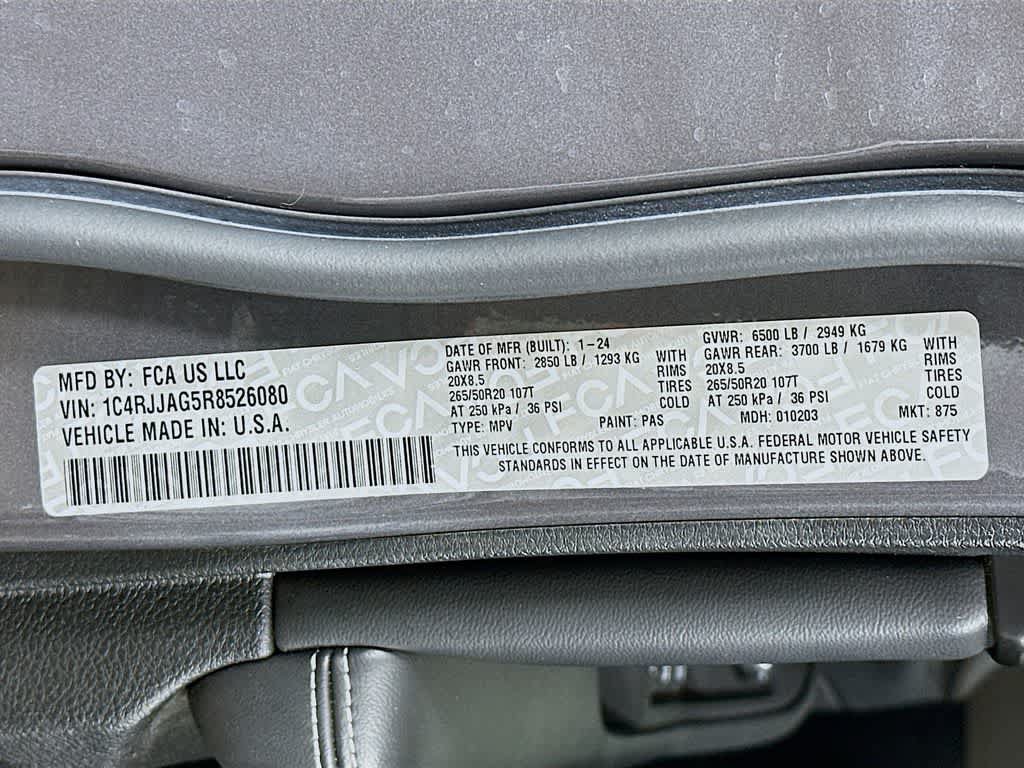 Used 2024 Jeep Grand Cherokee L Altitude RWD image 22