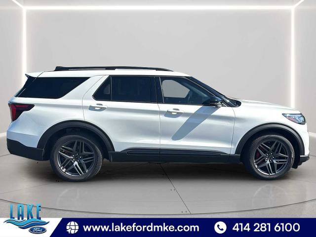 Certified 2025 Ford Explorer ST AWD/4WD image 8