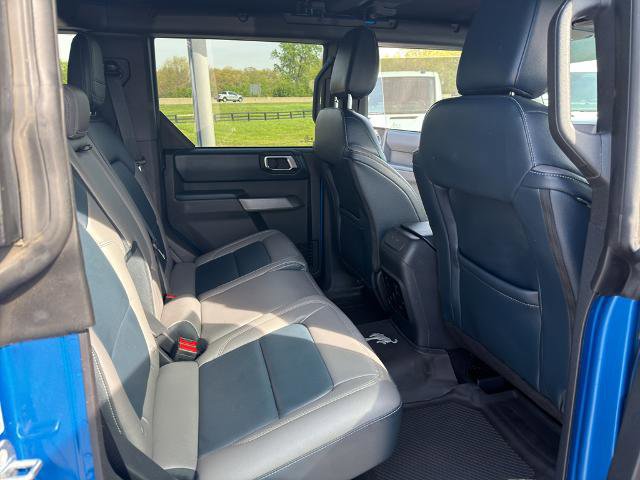 Certified 2022 Ford Bronco Outer Banks w/ Sasquatch Package AWD/4WD image 13