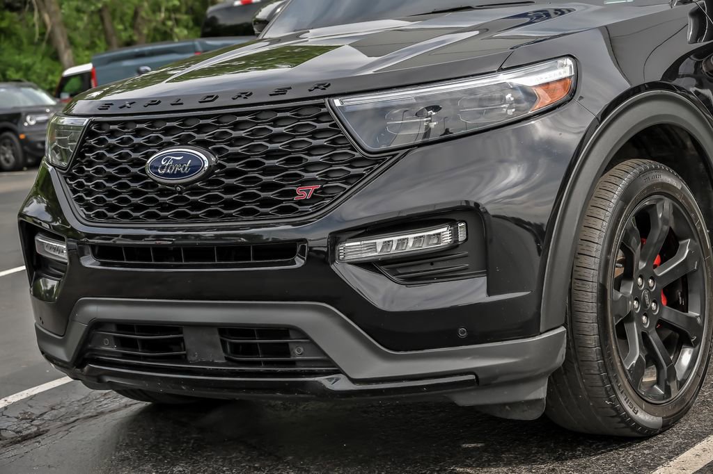 Certified 2022 Ford Explorer ST w/ Equipment Group 401A AWD/4WD image 6