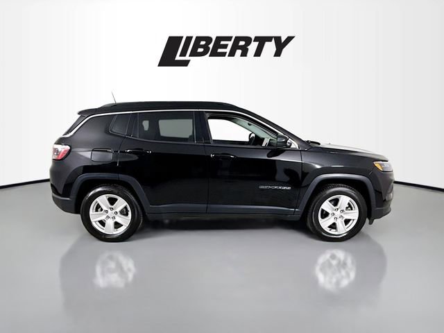 Used 2022 Jeep Compass Latitude image 8