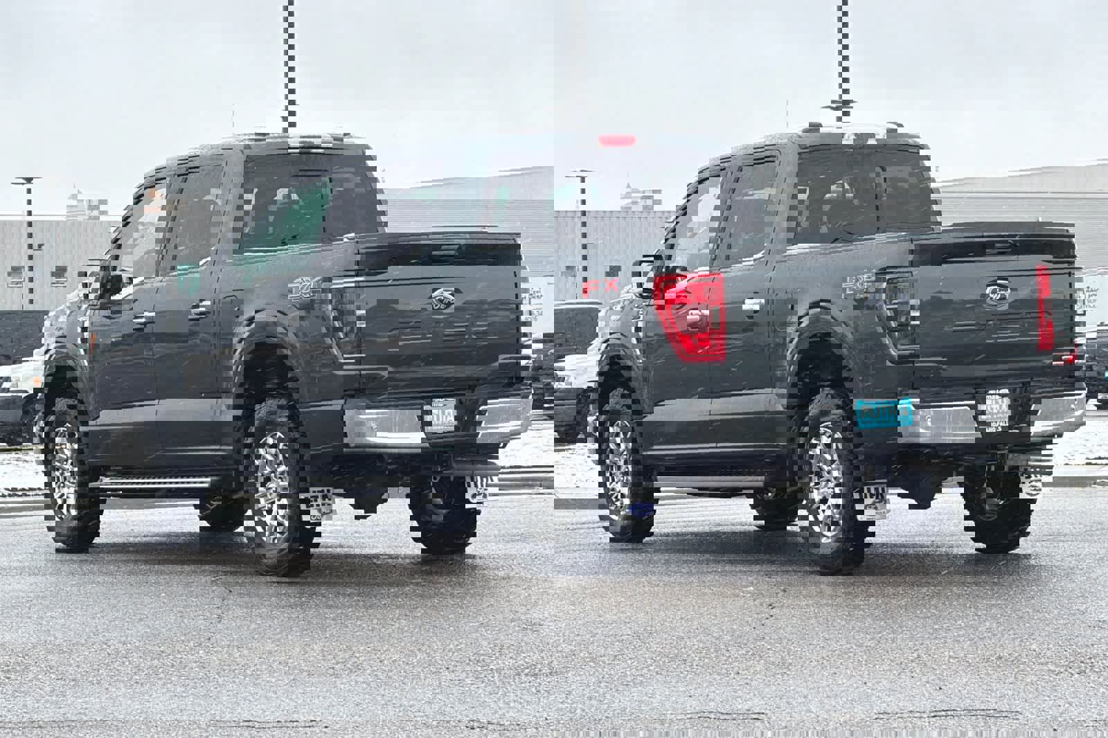 Certified 2021 Ford F150 XLT w/ Equipment Group 302A High image 3