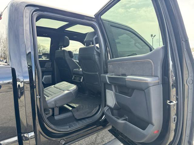 Certified 2023 Ford F250 Platinum w/ FX4 Off-Road Package image 9